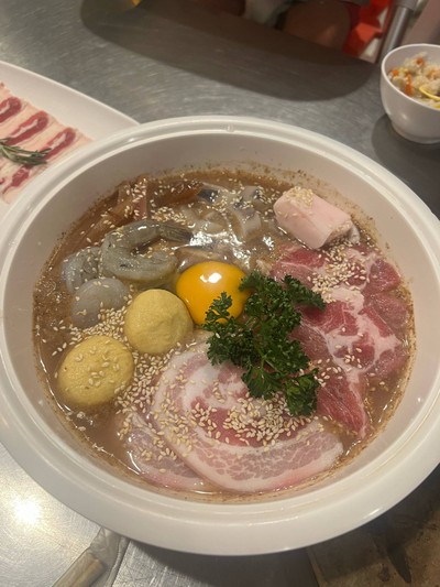 หมูกระทะชุดใหญ่