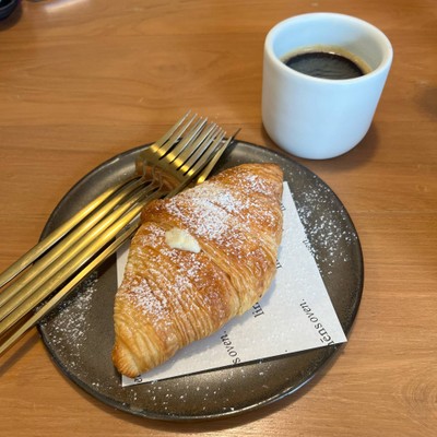 Ice Cream Hokkaido Milk Croissant(C5)
