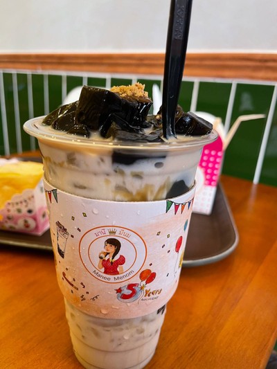 นมสดคาราเมลเฉาก๊วย