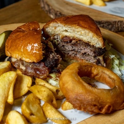 Rock Me Burgers & Bar เชียงใหม่