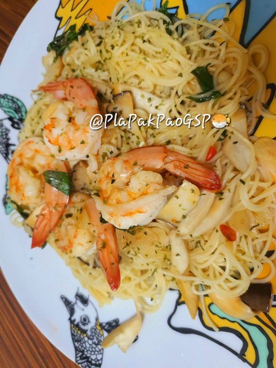 Angel hair สปาเกตตี้กุ้งกะเพรา