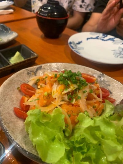ยำ salmon