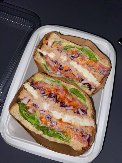 อาหาร หรือ เครื่องดื่ม