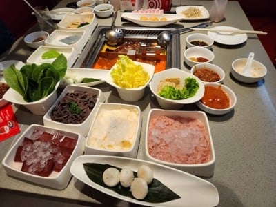 อาหาร หรือ เครื่องดื่ม