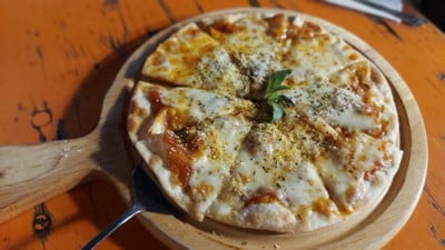 เล็ท บีฟ by ครัวแซ่บสตรีท (รัชโยธิน) รัชโยธิน