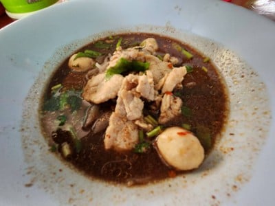 ก๋วยเตี๋ยวน้ำตกหมู