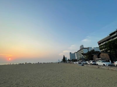หาดจอมเทียน