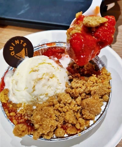 Strawberry Crumble
