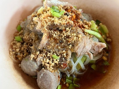 ก๋วยเตี๋ยวเรืออยุธยาไม่ธรรมดา (ลุงจรัญฯ13-บางแวก)