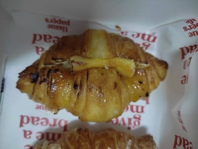 ครัวซองมินิ ครีมบูเล่