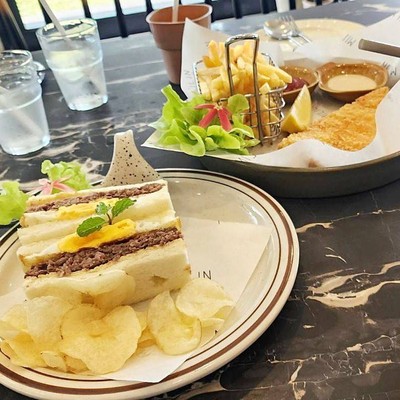 อาหาร หรือ เครื่องดื่ม