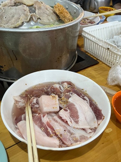 หมูกะทะชุดเล็ก400บาท/ขนาด600กรัม