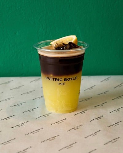 เมนูของร้าน Pattric Boyle Café
