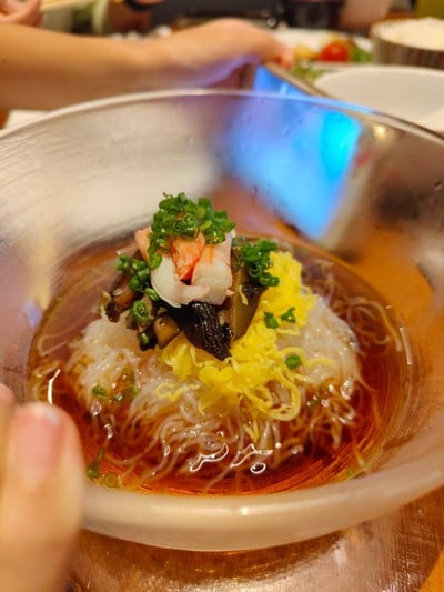 อาหาร หรือ เครื่องดื่ม