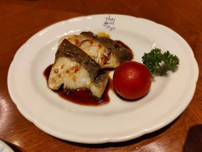 อาหาร หรือ เครื่องดื่ม