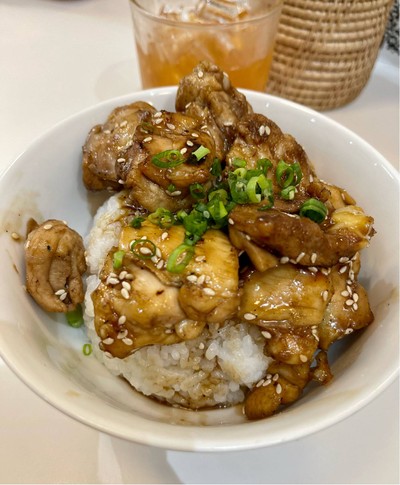ข้าวหน้าไก่เทริยากิ