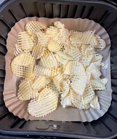 วิธีทำ Hot and Spicy waffle fries by Air fryer #WongnaiCooking