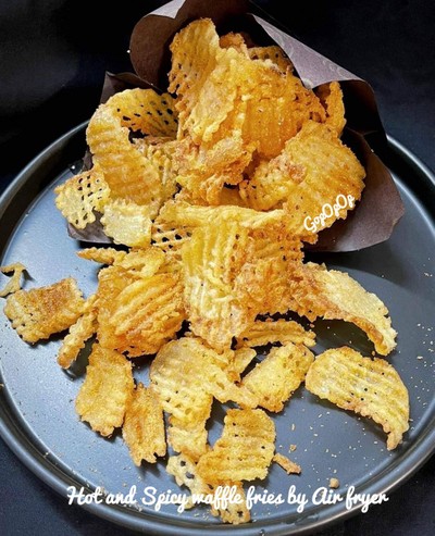 Hot and Spicy waffle fries by Air fryer #WongnaiCooking