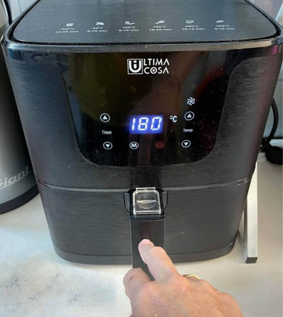 วิธีทำ Hot and Spicy waffle fries by Air fryer #WongnaiCooking