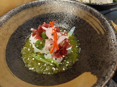 ยำปลาหมึก