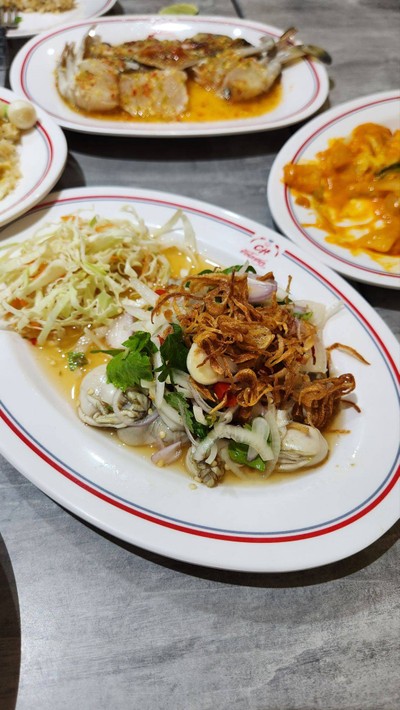 ยำหอยนางรม