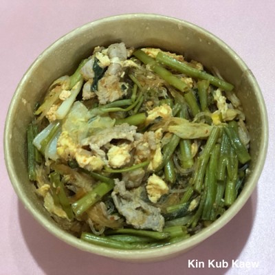 สุกี้แห้งหมู