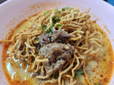 ข้าวซอยเนื้อ