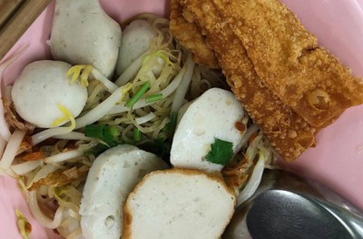 บะหมี่แห้ง