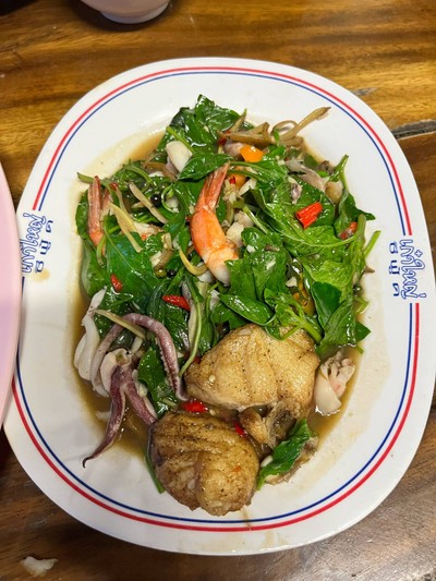 ผัดฉ่าทะเล