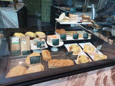 อาหาร หรือ เครื่องดื่ม