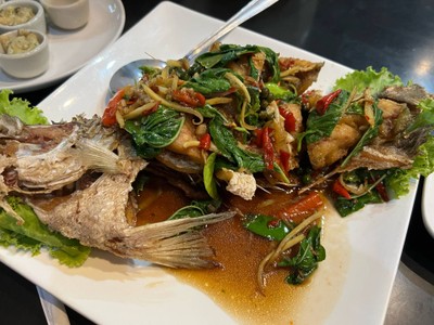 ปลากะพงทอดขี้เมา