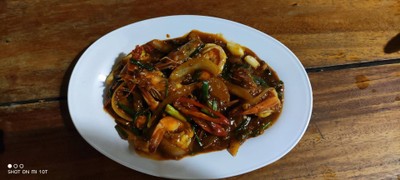 อาหาร หรือ เครื่องดื่ม