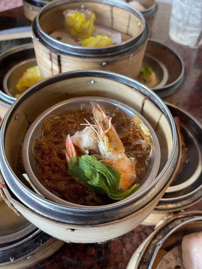 กุ้งอบวุ้นเส้น