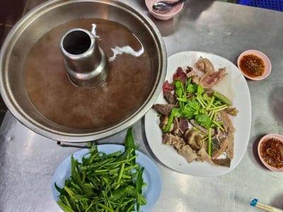 อาหาร หรือ เครื่องดื่ม