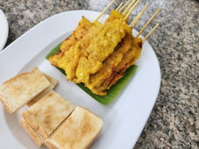 หมูสะเต๊ะ