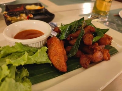 อาหาร หรือ เครื่องดื่ม