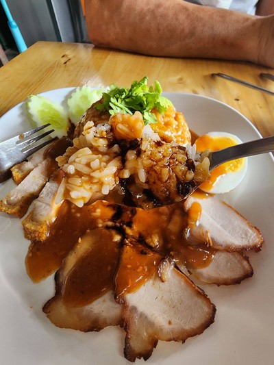 อาหาร หรือ เครื่องดื่ม