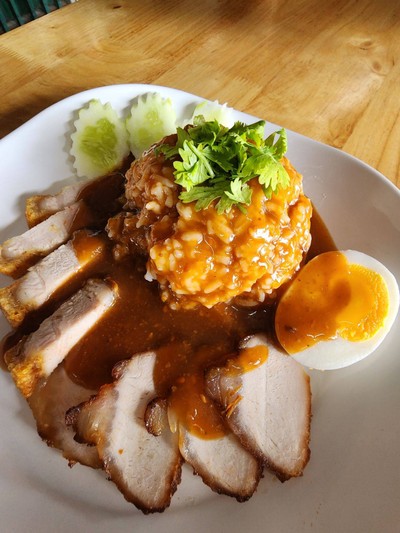 อาหาร หรือ เครื่องดื่ม