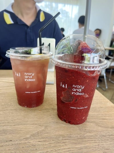 Ivory and Indigo coffee bar บ้านฉาง ระยอง