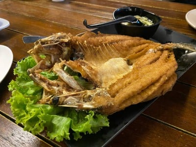 ปลากระพงทอดน้ำปลา