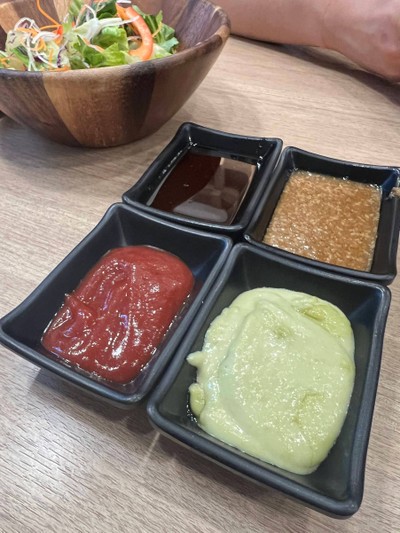 ซอส