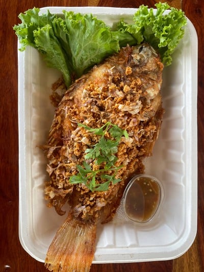 อาหาร หรือ เครื่องดื่ม