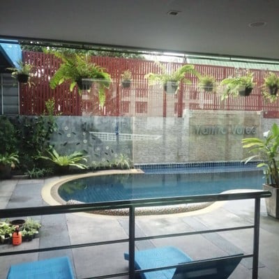 สระว่ายน้ำ/ชายหาด