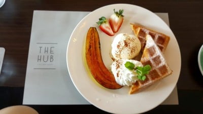 Waffle with caramelised banana