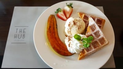 Waffle with caramelised banana