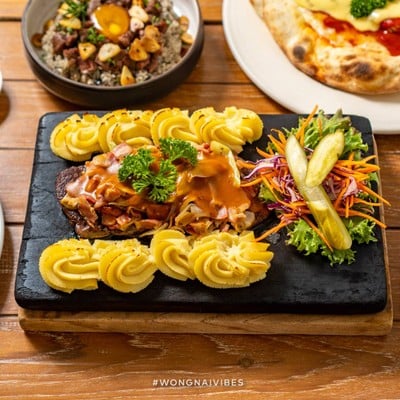 Mr. Chan & Miss Pauline Pizzeria Restaurant