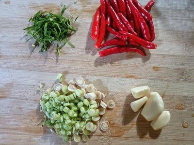 วิธีทำ ไก่ผัดตะไคร้