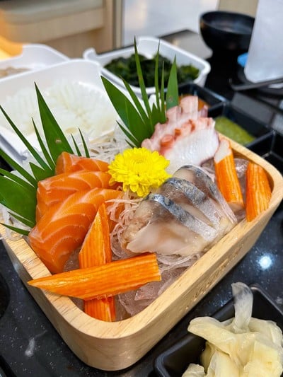 เมนูของร้าน Nigiwai Shabu & Sushi Buffet ตลาดสามแยกสันทราย เชียงใหม่魚の賑わい