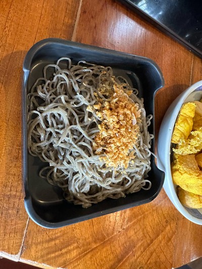 บะหมี่งาดำ