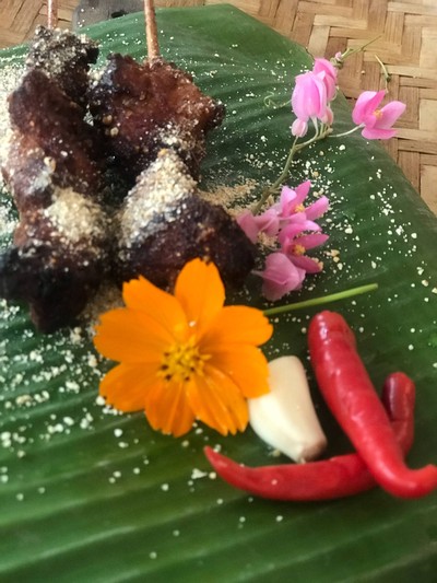 หมูดาดน้ำจิ้มแจ่ว